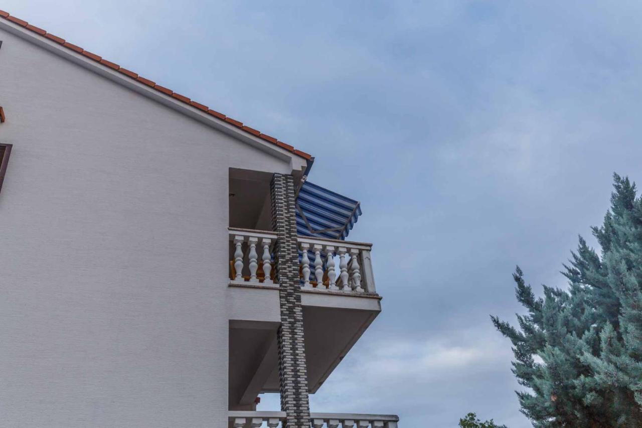 Apartman Mauro Malinska Extérieur photo