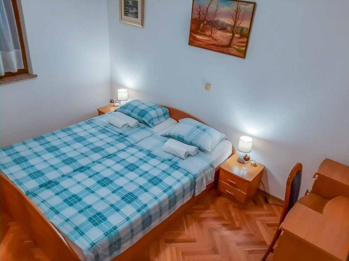 Apartman Mauro Malinska Extérieur photo