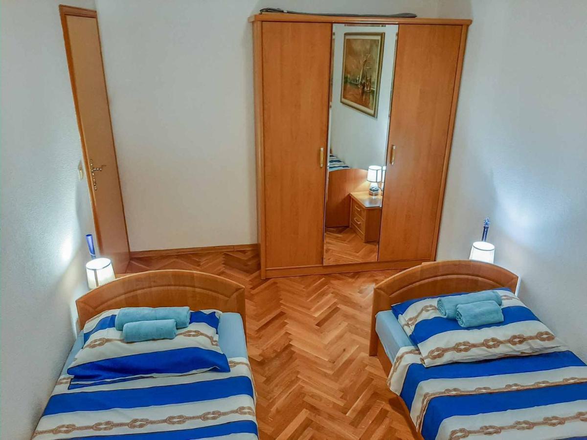 Apartman Mauro Malinska Extérieur photo