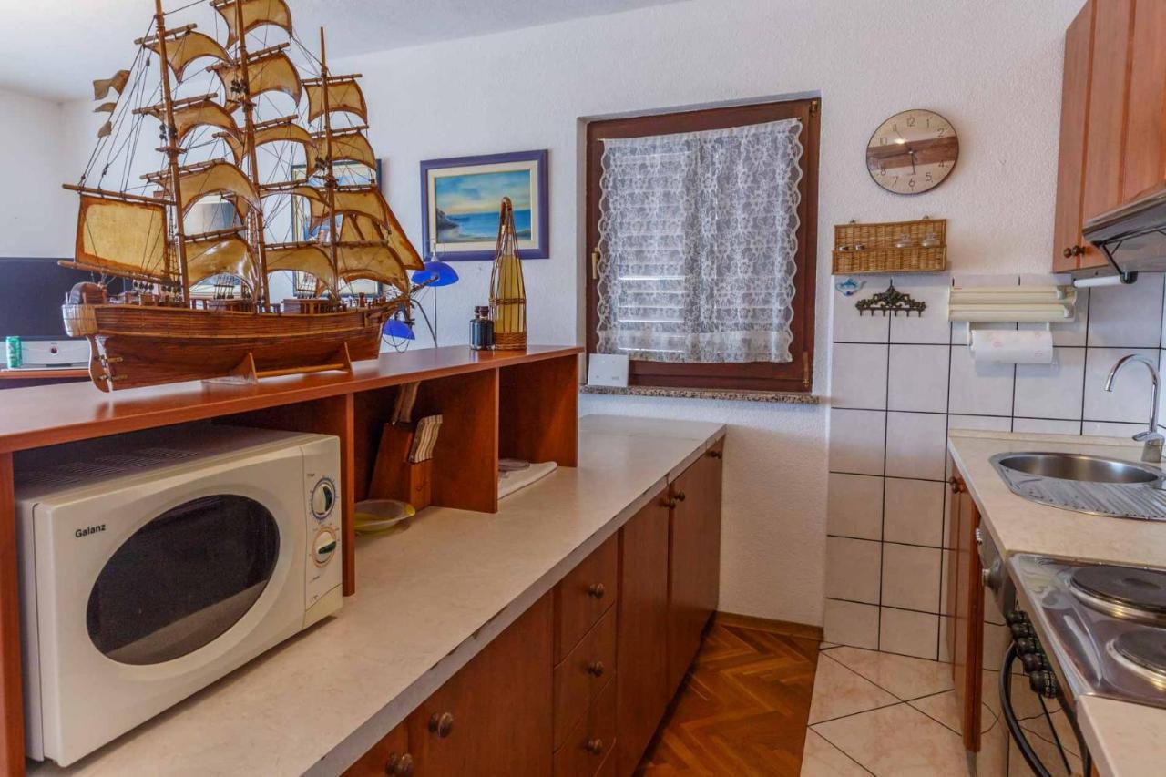 Apartman Mauro Malinska Extérieur photo